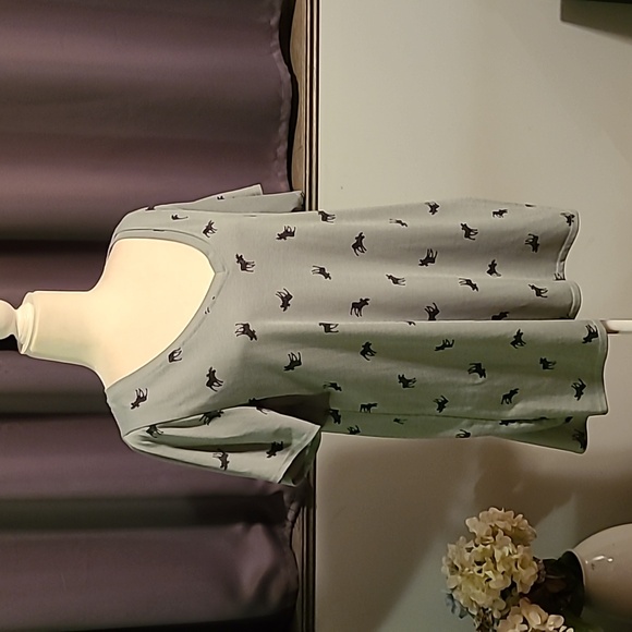 LuLaRoe Moose Shirt - Ladies XL - Picture 1 of 7